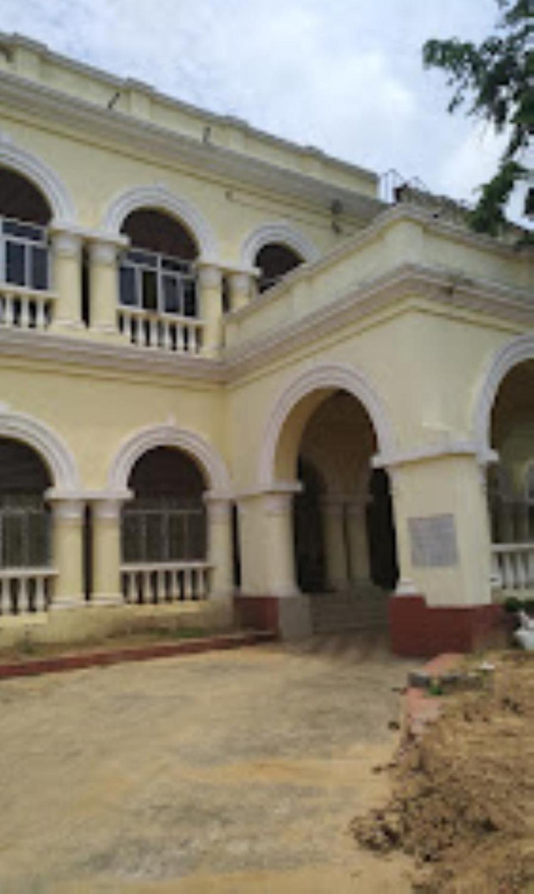 Hotel Circuit House,Cuttack Zewnętrze zdjęcie